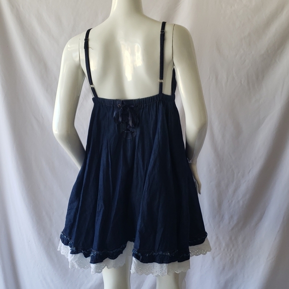 Dollhouse Denim dress - Picture 6 of 7